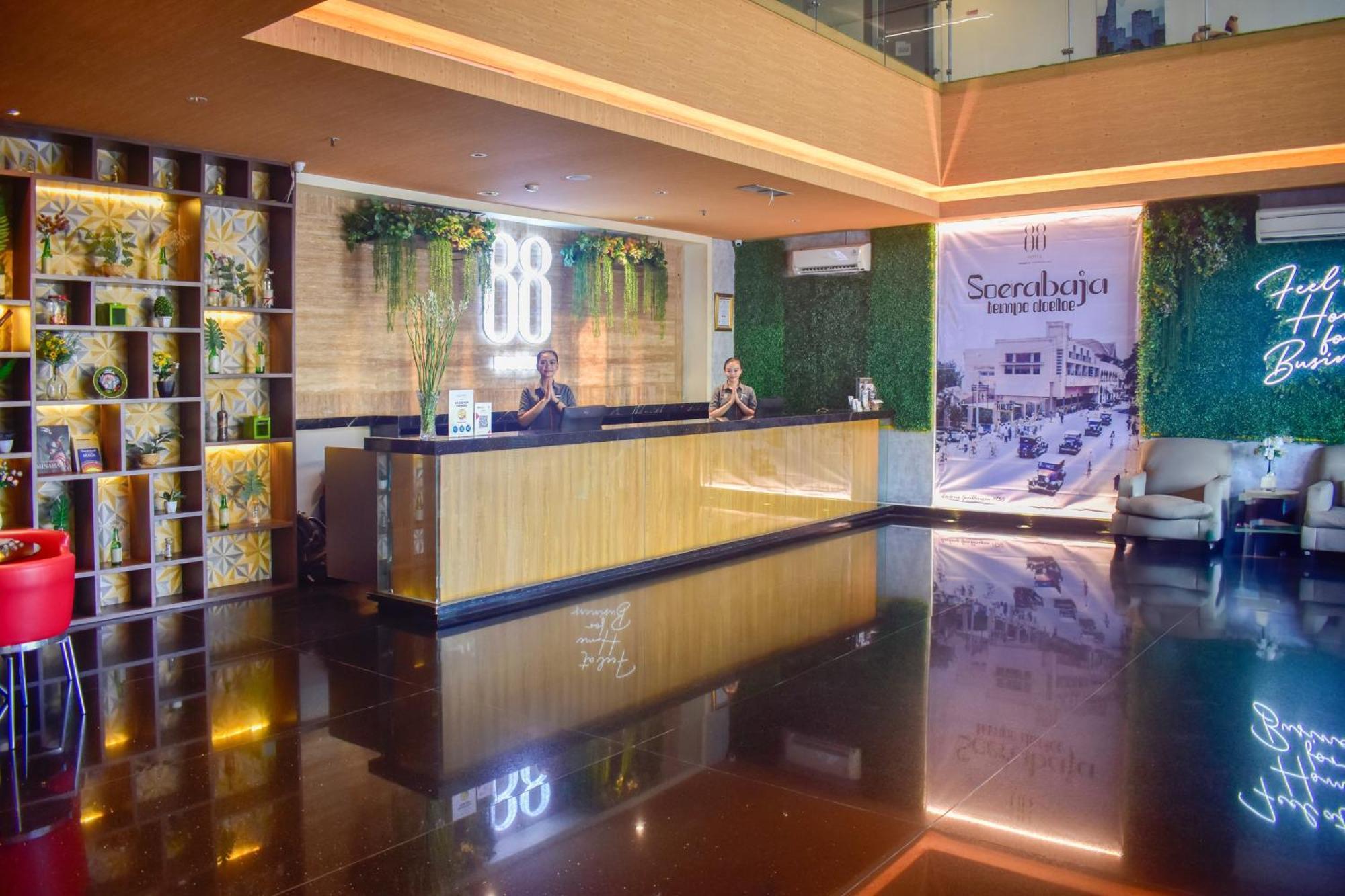Hotel 88 Embong Malang Tunjungan Surabaya By Wh - Breakfast With The Best View On The Highest Floor And Strategic Location In The City Center Exterior photo